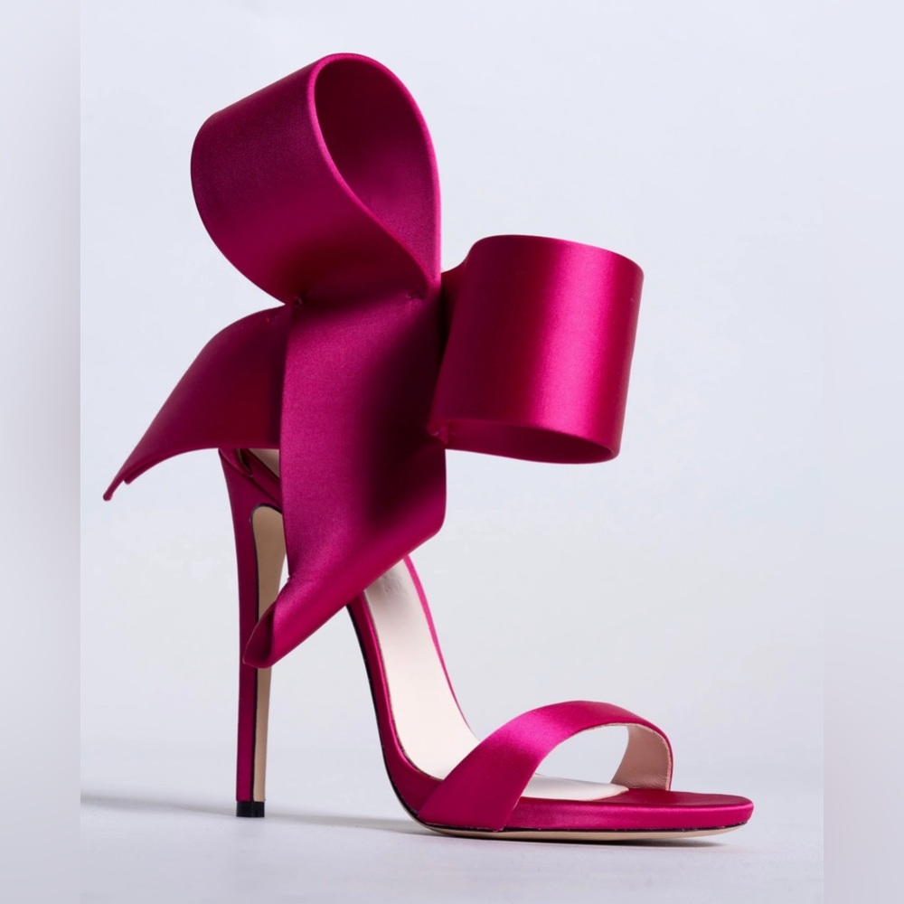 Meet your Posher, Alicia